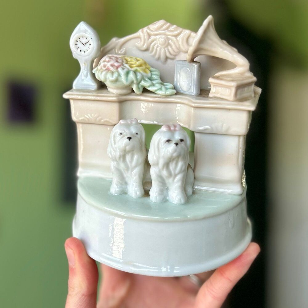 Charming Dogs Summit Collection Figurine